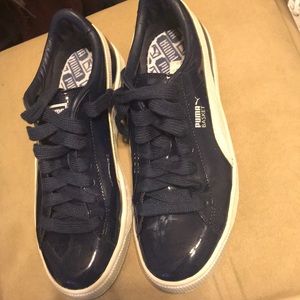 Pantene leather navy blue pumas